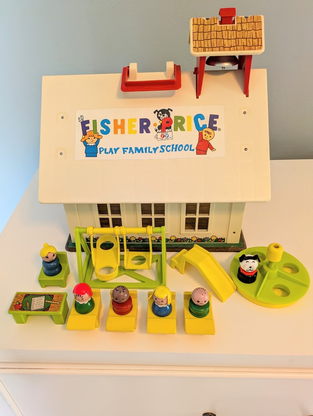 Excellent Condition Vintage Fisher-Price School House